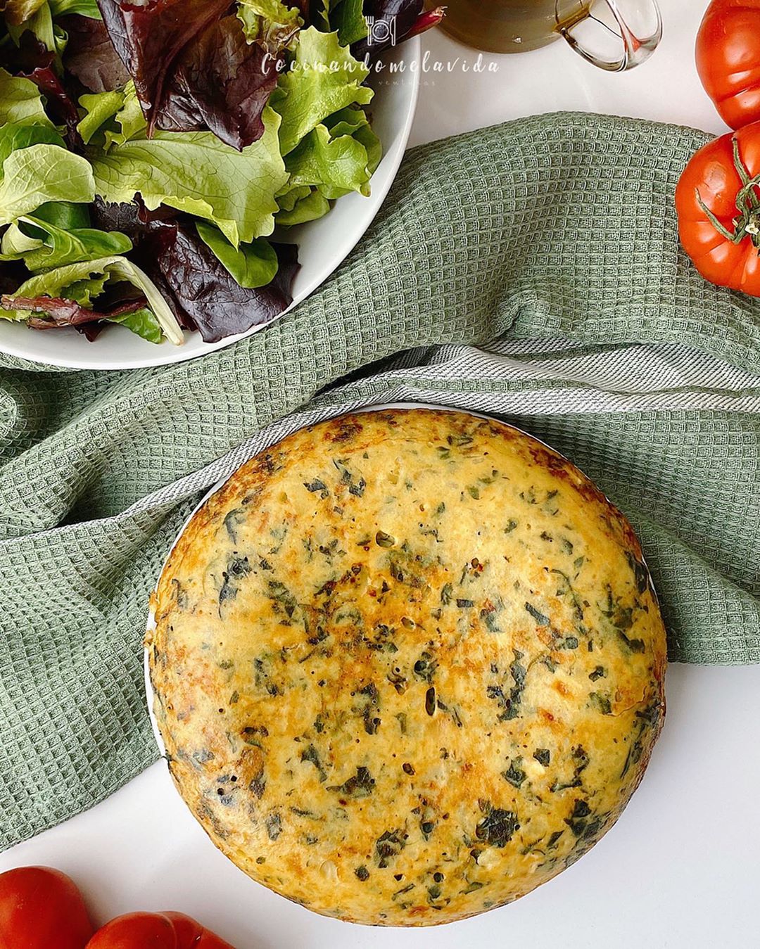 TORTILLA DE PATATAS, ESPINACAS Y QUESO DE CABRA