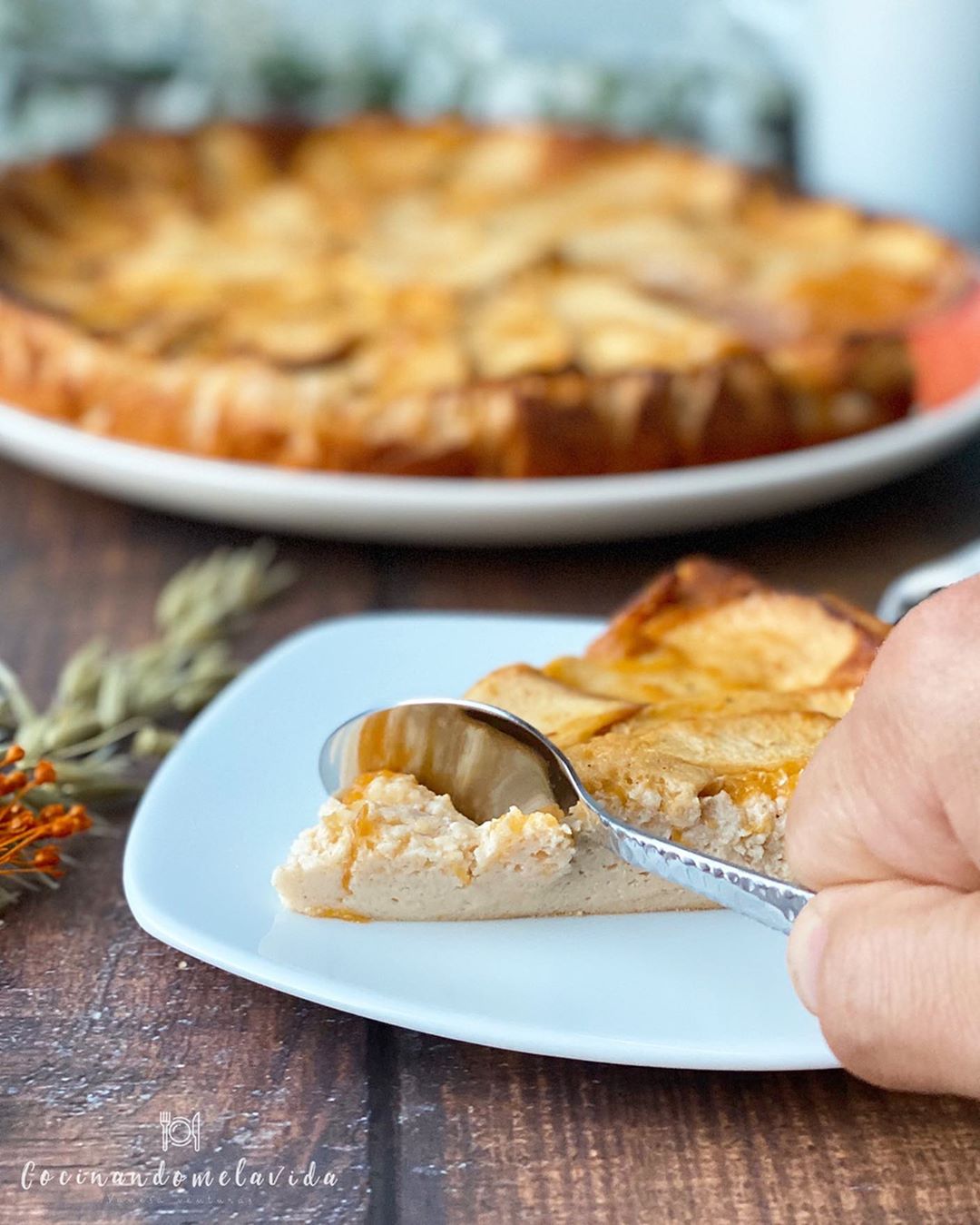 TARTA DE QUESO Y MANZANA