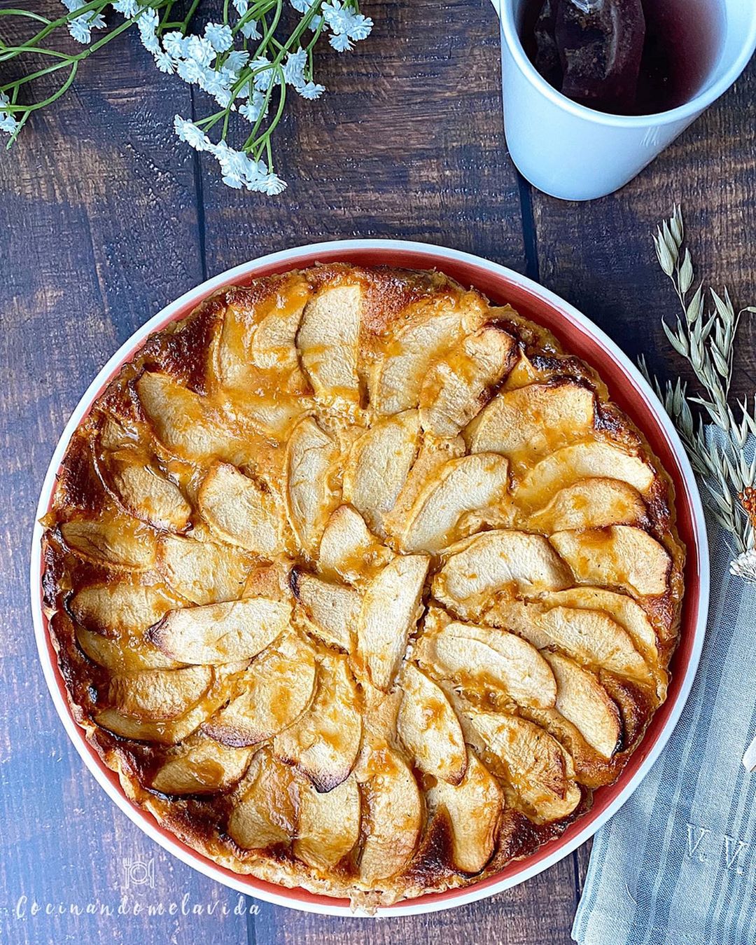 TARTA DE QUESO Y MANZANA