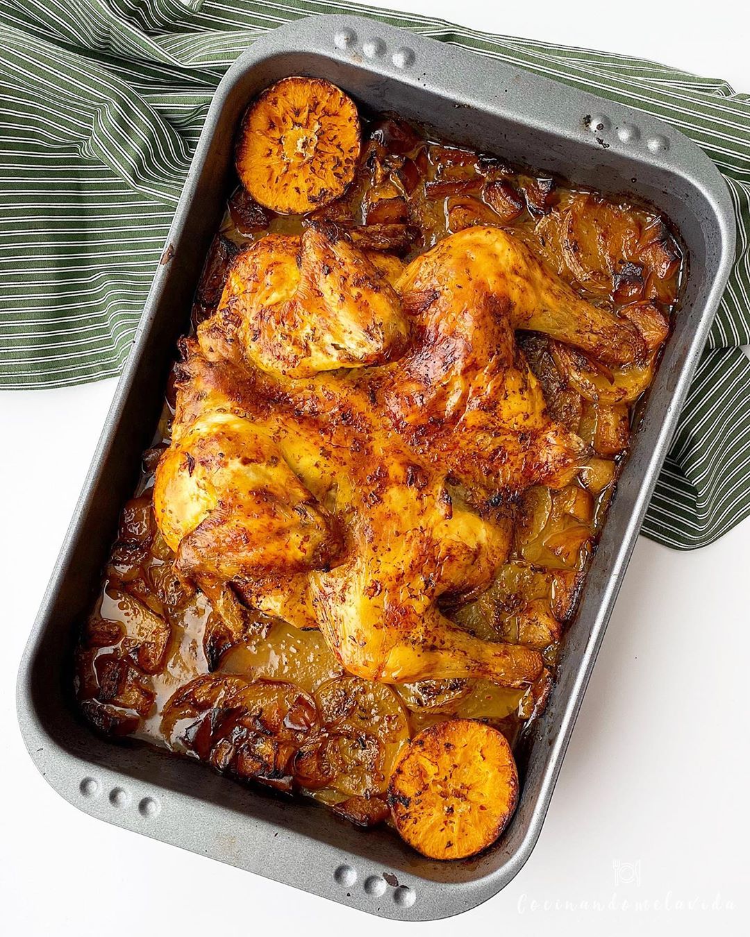 POLLO AL HORNO CON PATATAS