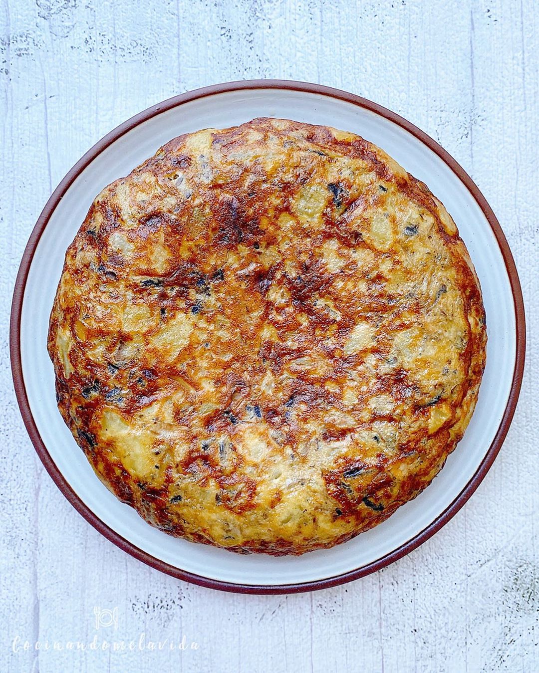 TORTILLA DE PATATAS Y CHAMPIÑONES