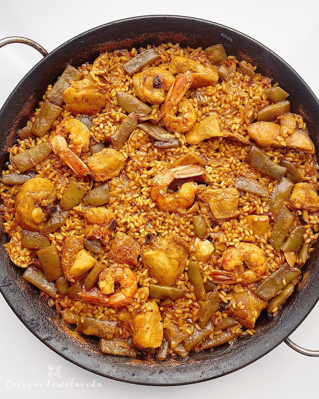ARROZ CON POLLO Y ALMEJAS