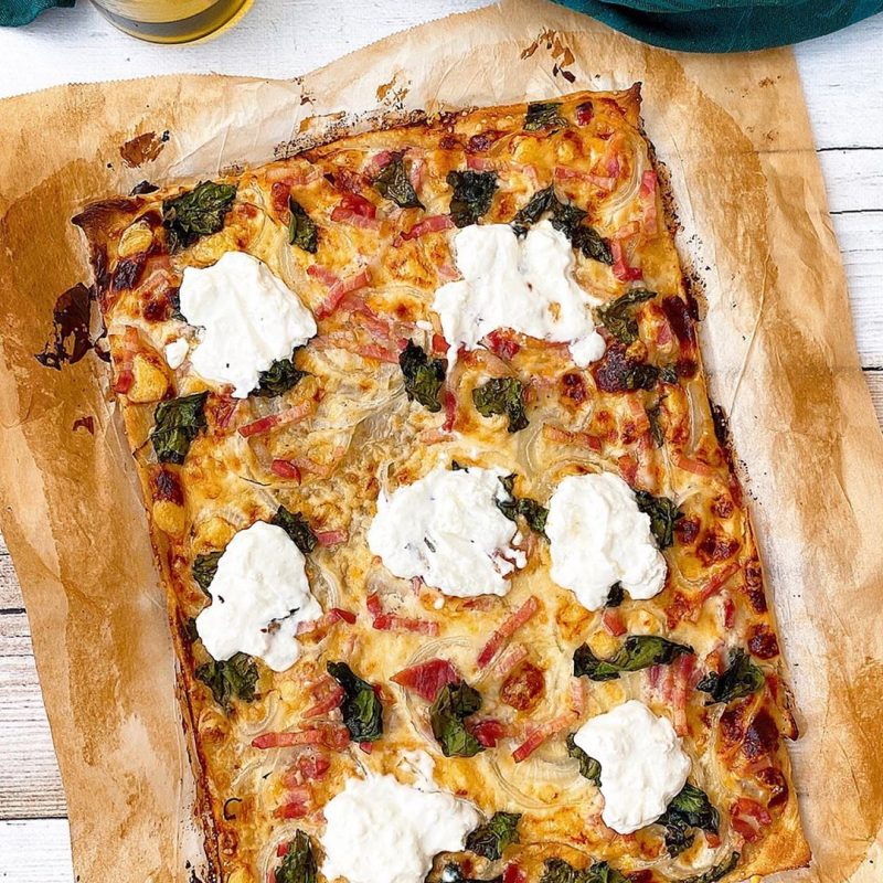 PIZZA CARBONARA MASA FINA Y CRUJIENTE