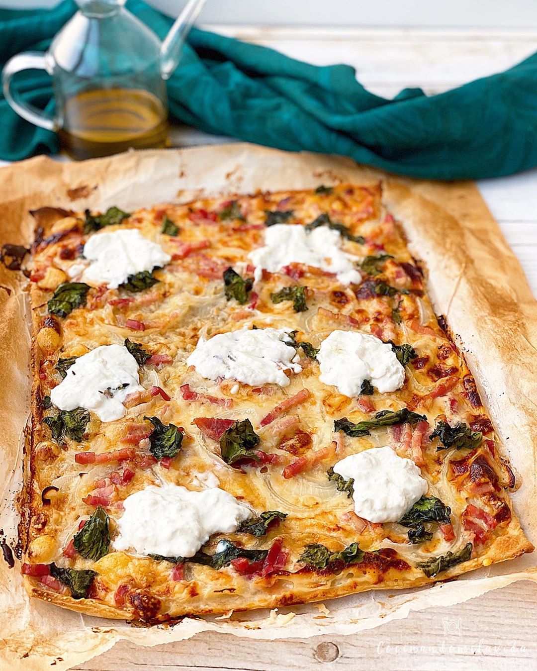 PIZZA CARBONARA MASA FINA Y CRUJIENTE