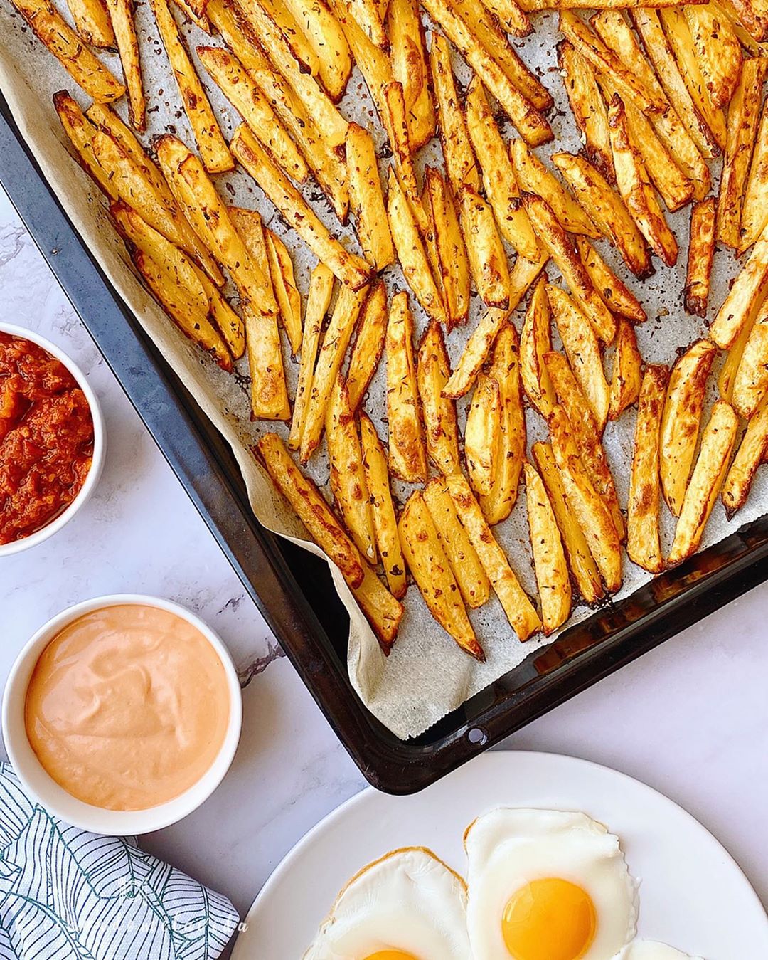 PATATAS ESPECIADAS AL HORNO