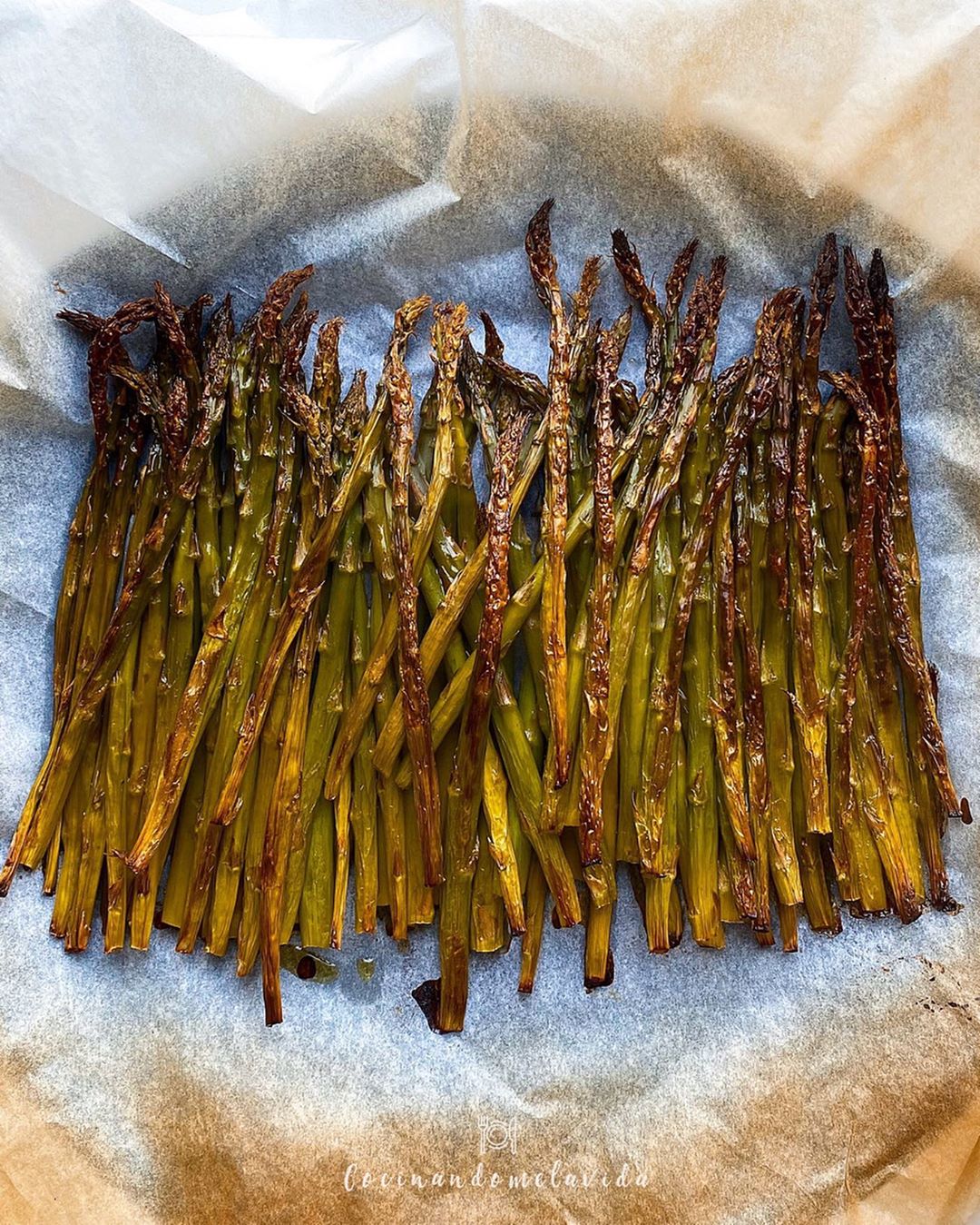 ESPÁRRAGOS TRIGUEROS AL HORNO
