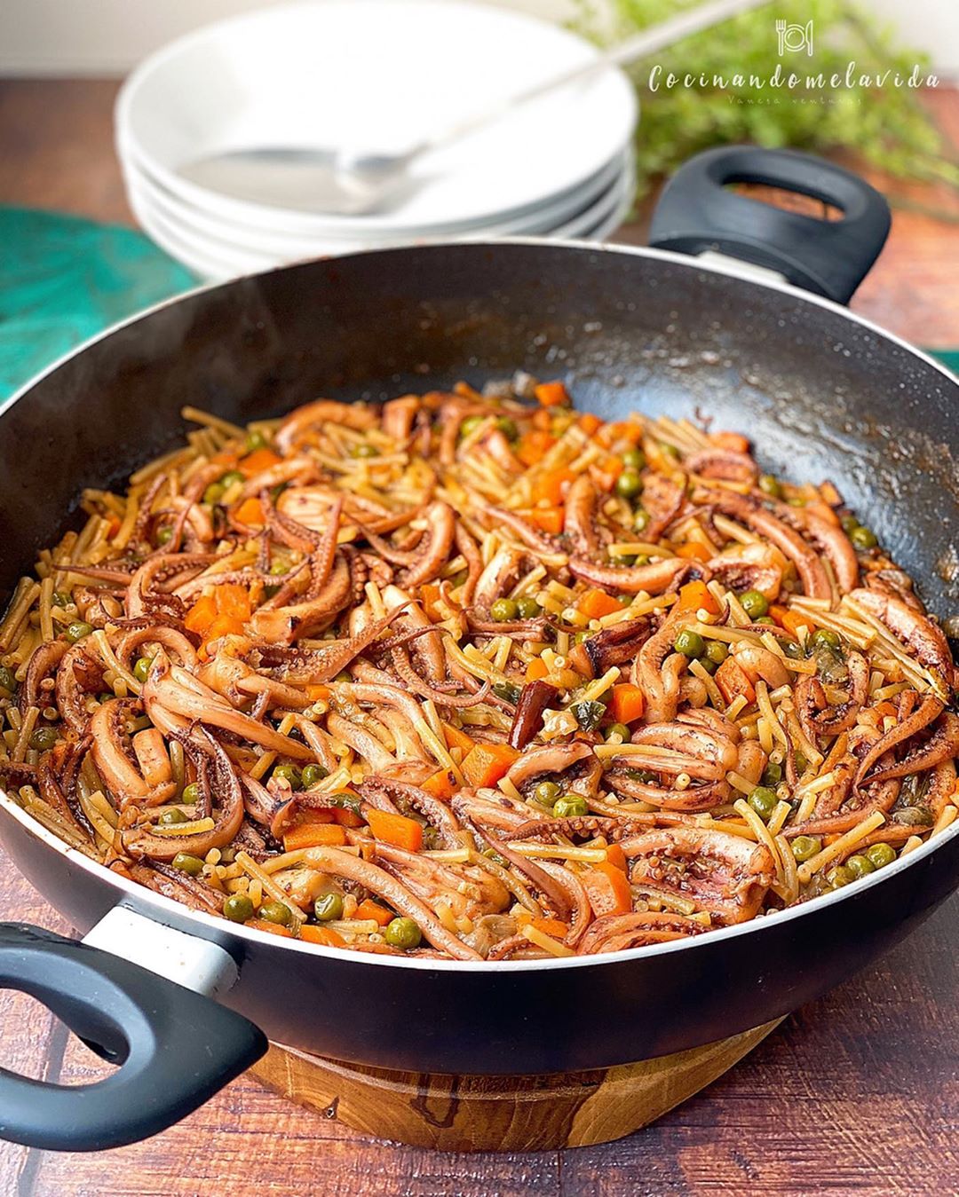 FIDEOS A LA CAZUELA CON REJOS