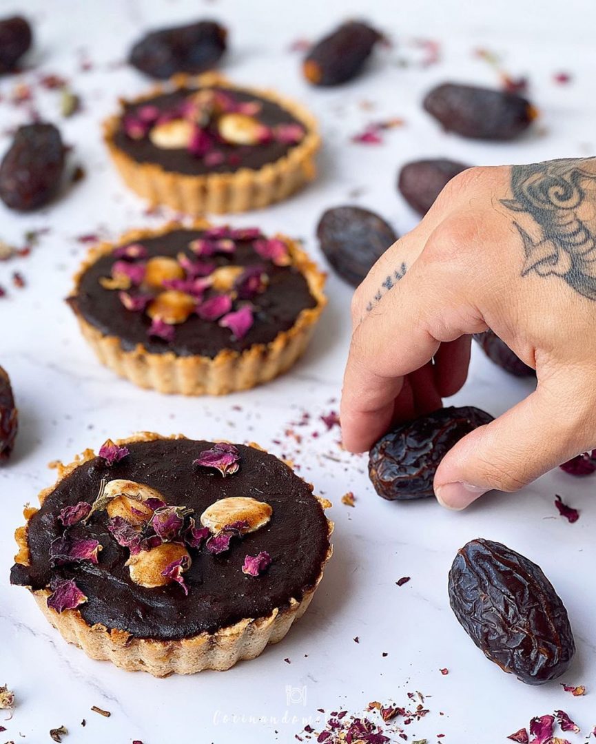 TARTALETAS DE DÁTILES Y CACAO