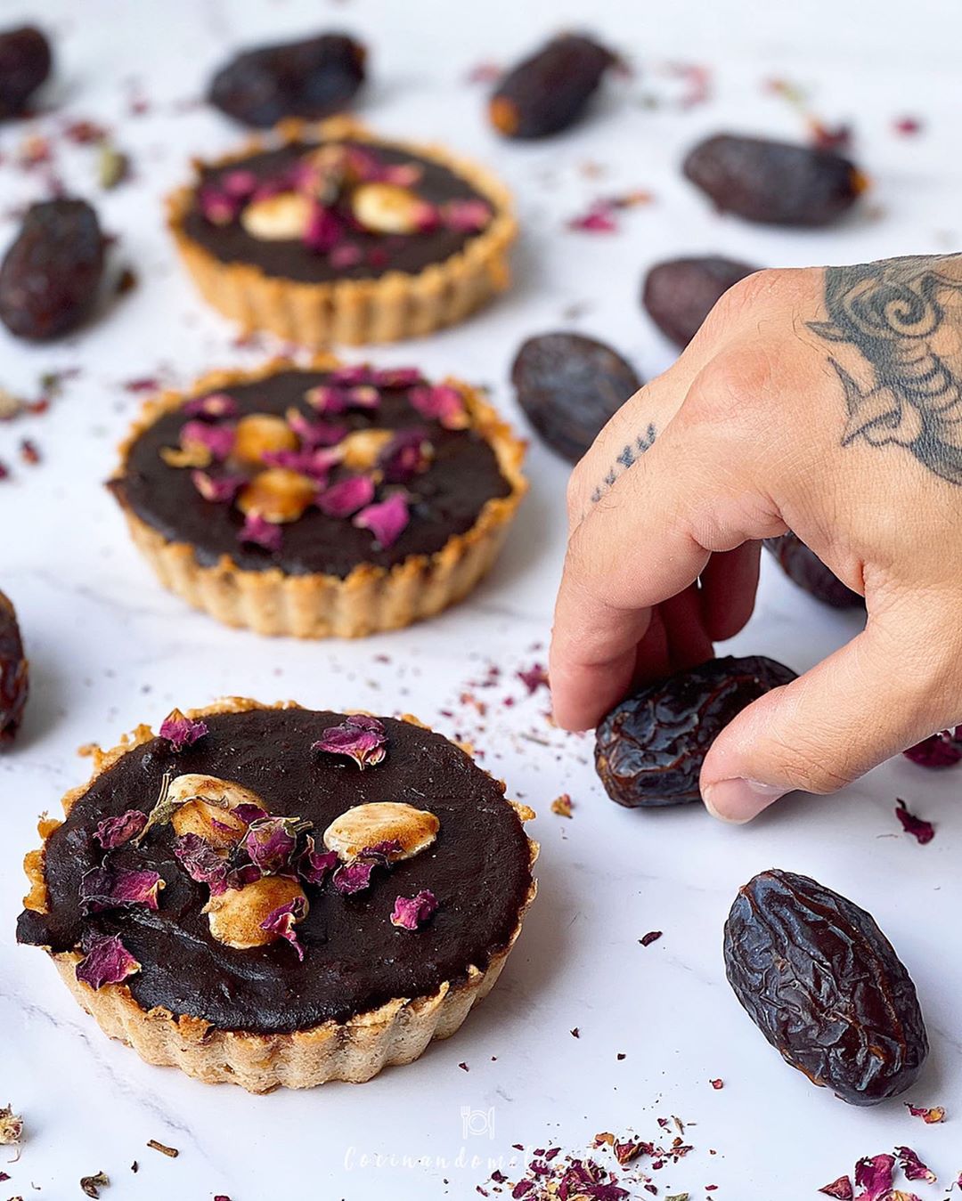 TARTALETAS DE DÁTILES Y CACAO