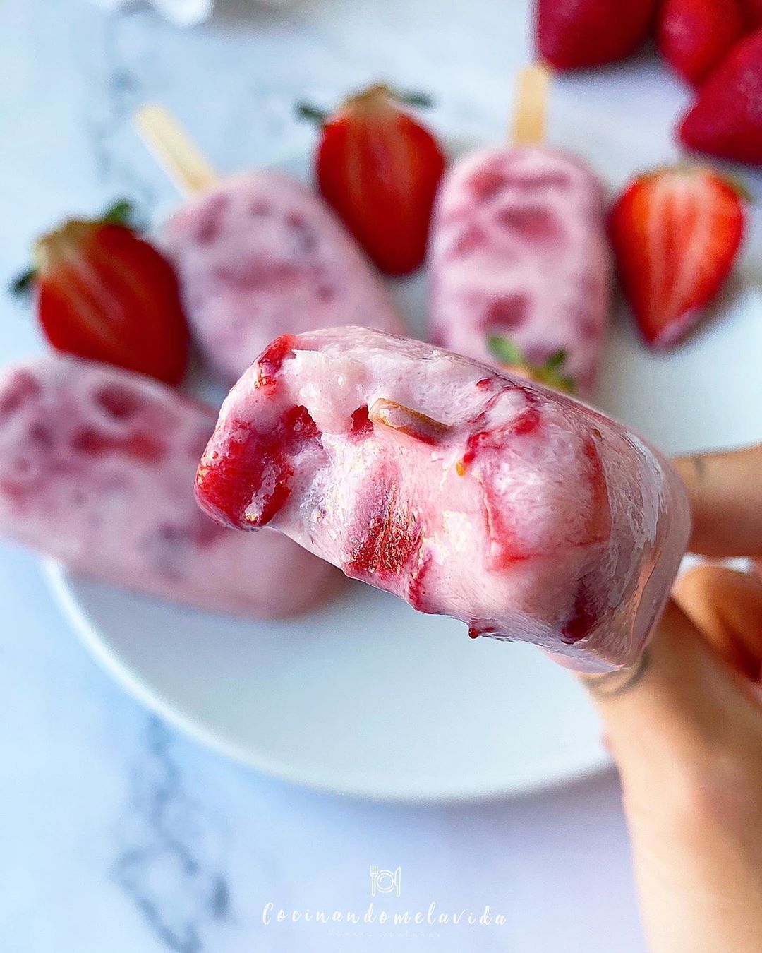 HELADO DE FRESA Y YOGUR