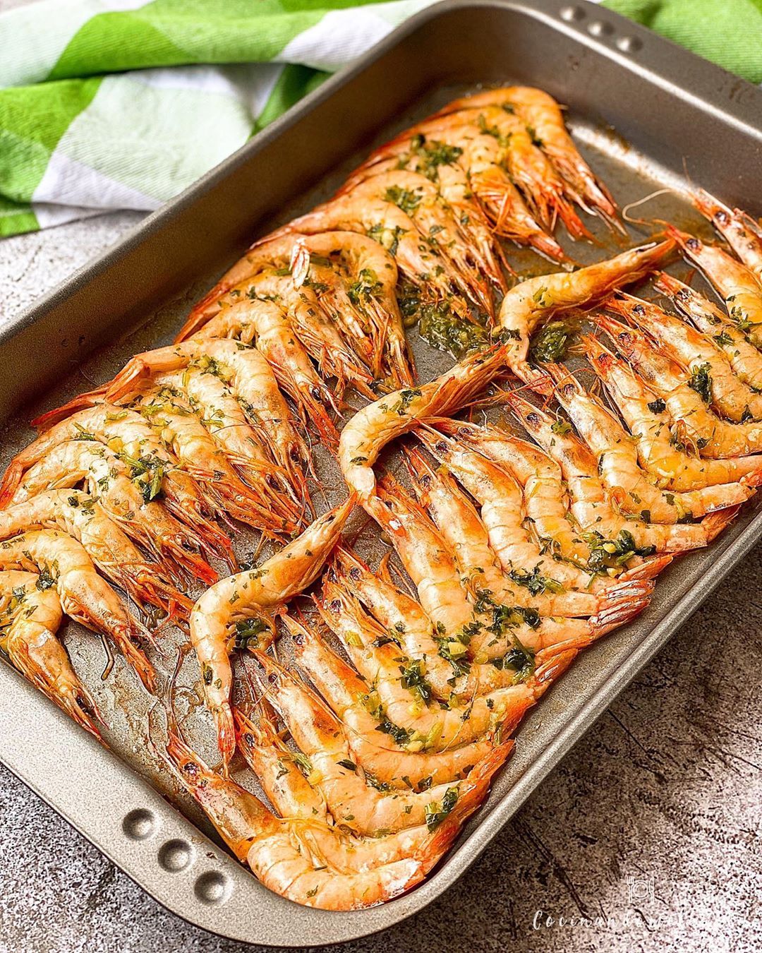 GAMBA BLANCA AL HORNO