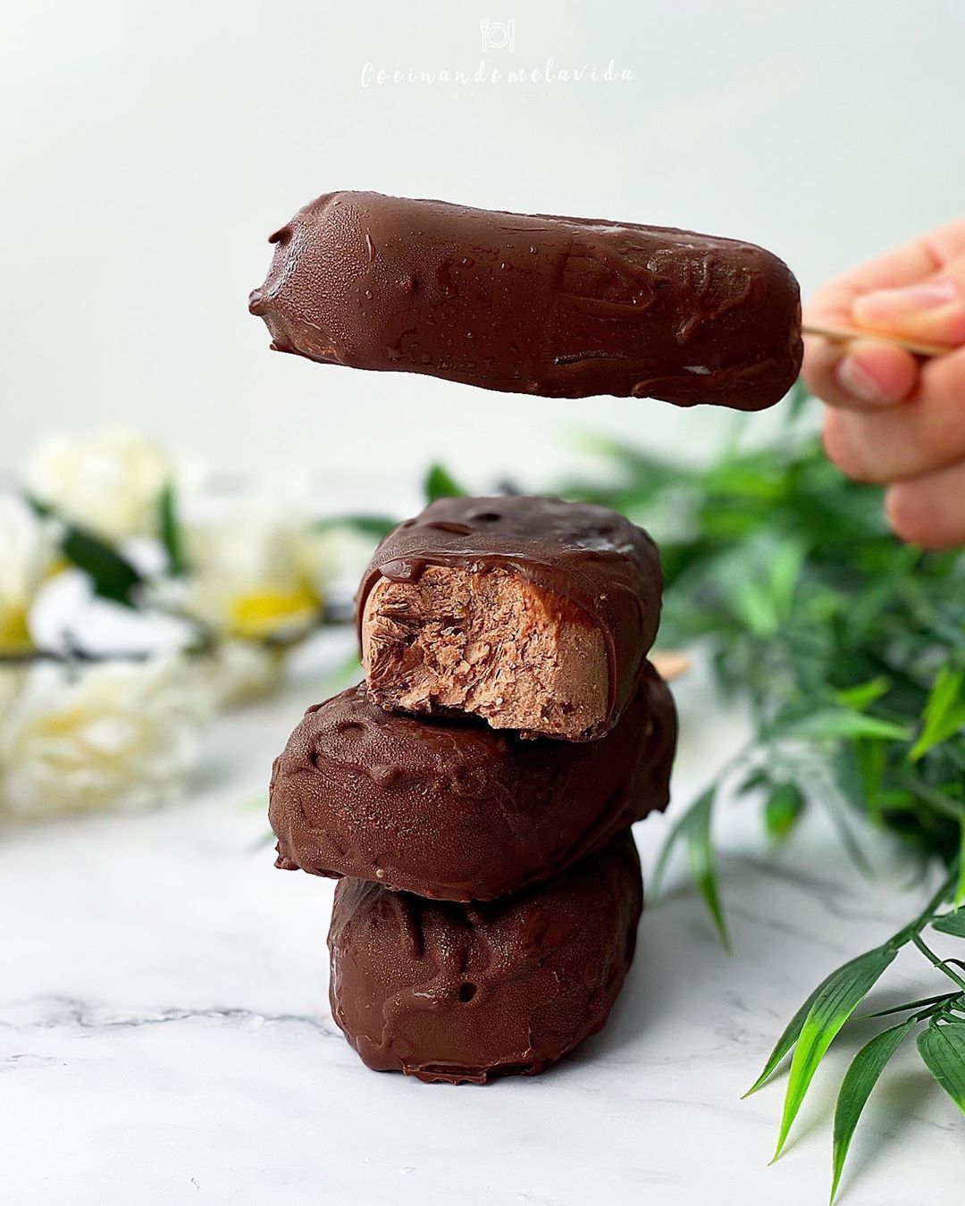 MAGNUM SALUDABLE DE CHOCOLATE Y AVELLANAS