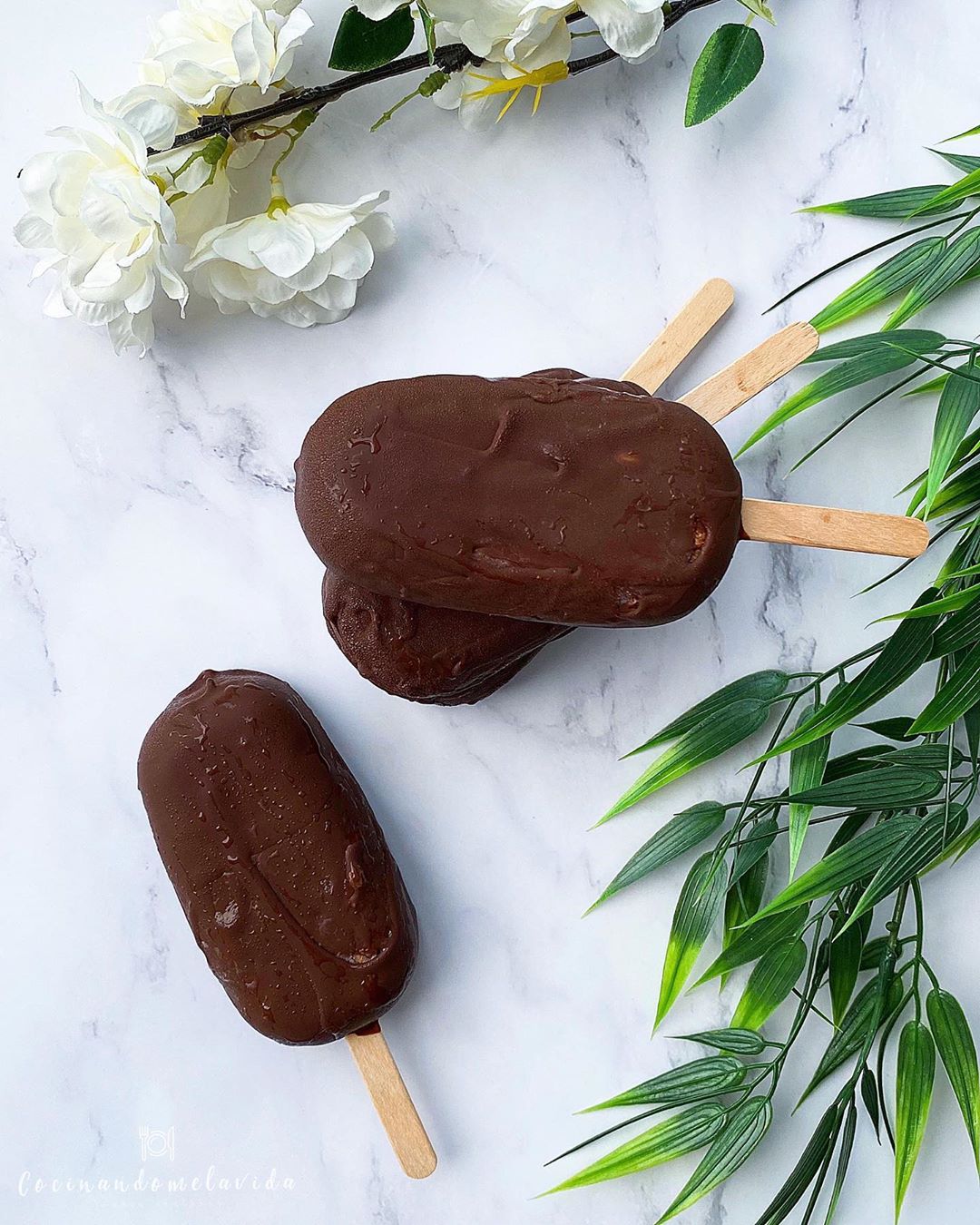 MAGNUM SALUDABLE DE CHOCOLATE Y AVELLANAS