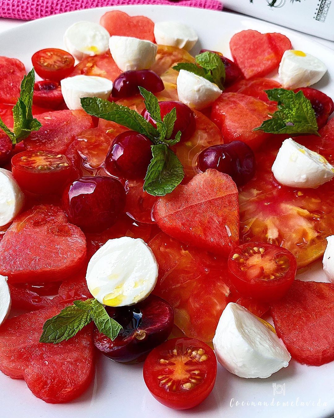 ENSALADA DE SANDIA Y BÚFALA ENSALADA DE SANDIA Y BÚFALA