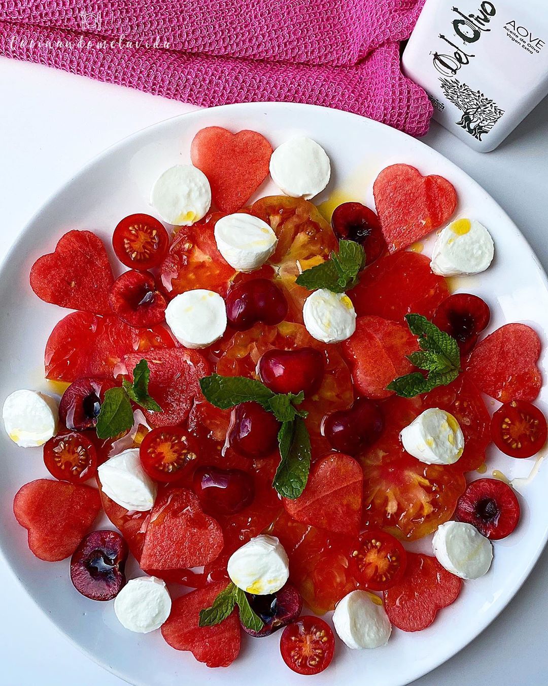 ENSALADA DE SANDIA Y BÚFALA ENSALADA DE SANDIA Y BÚFALA