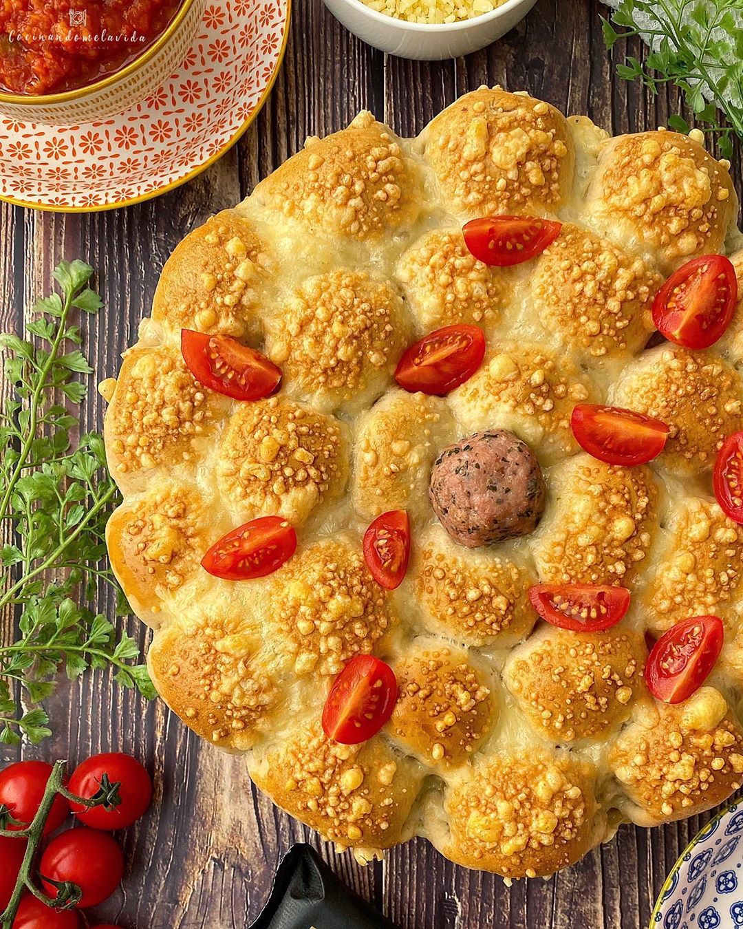 PIZZA DE ALBÓNDIGAS PIZZA DE ALBÓNDIGAS