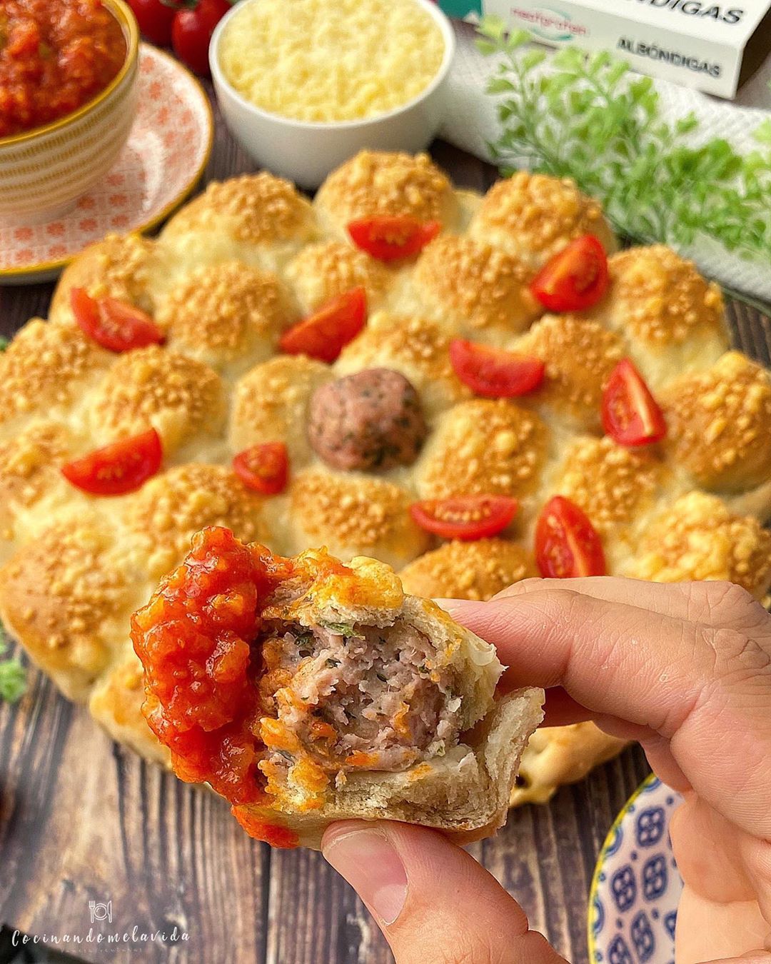 PIZZA DE ALBÓNDIGAS PIZZA DE ALBÓNDIGAS