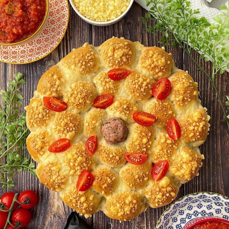 PIZZA DE ALBÓNDIGAS