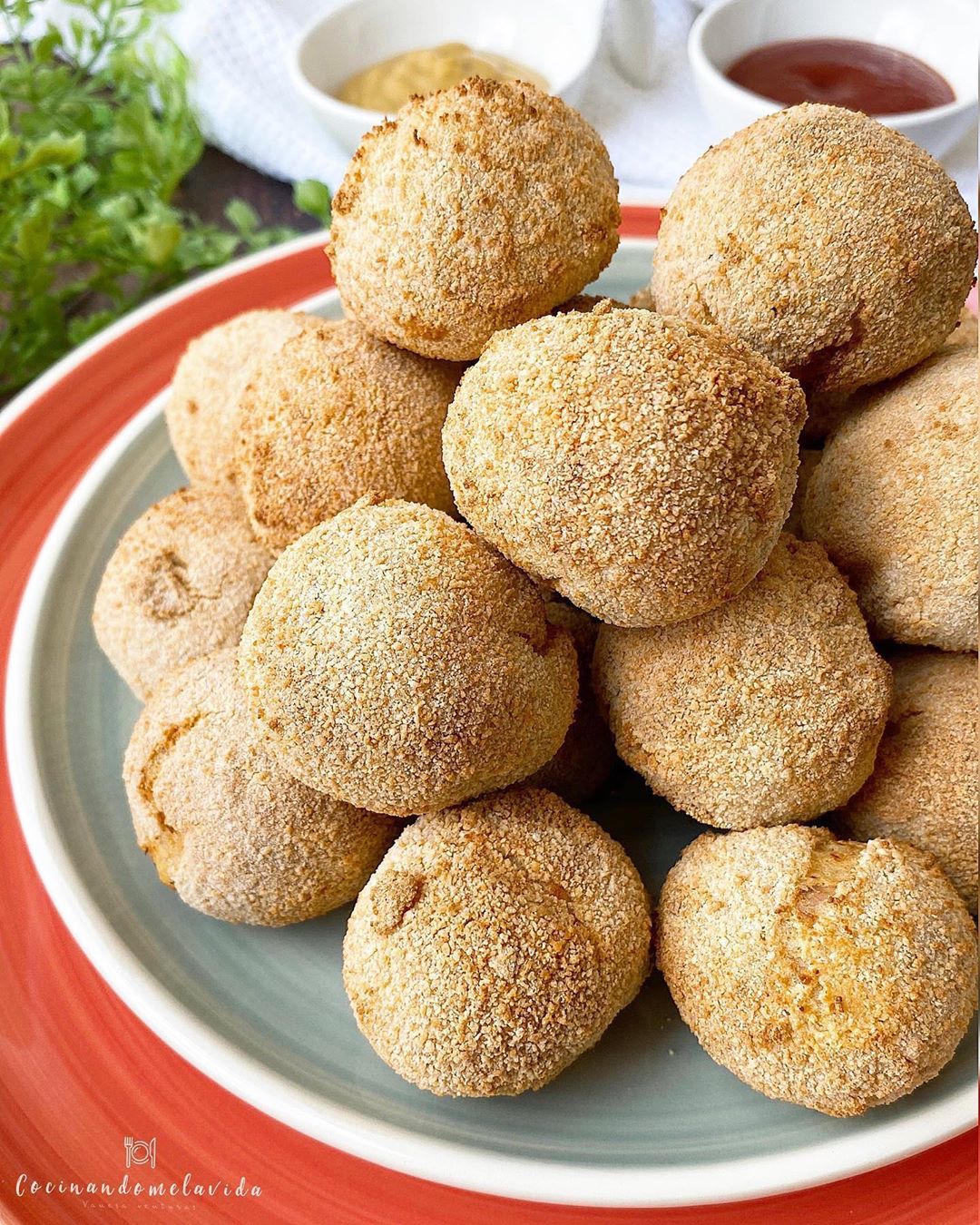 BOLITAS DE PATATA Y QUESO BOLITAS DE PATATA Y QUESO