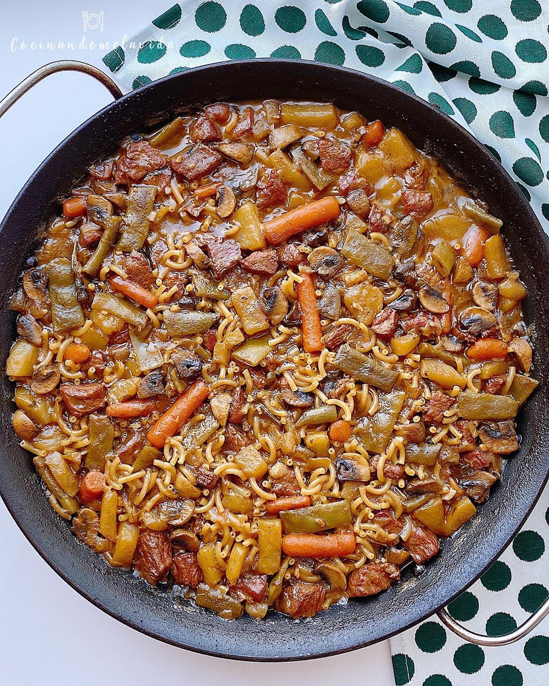 FIDEOS A LA CAZUELA CON TERNERA Y VERDURAS