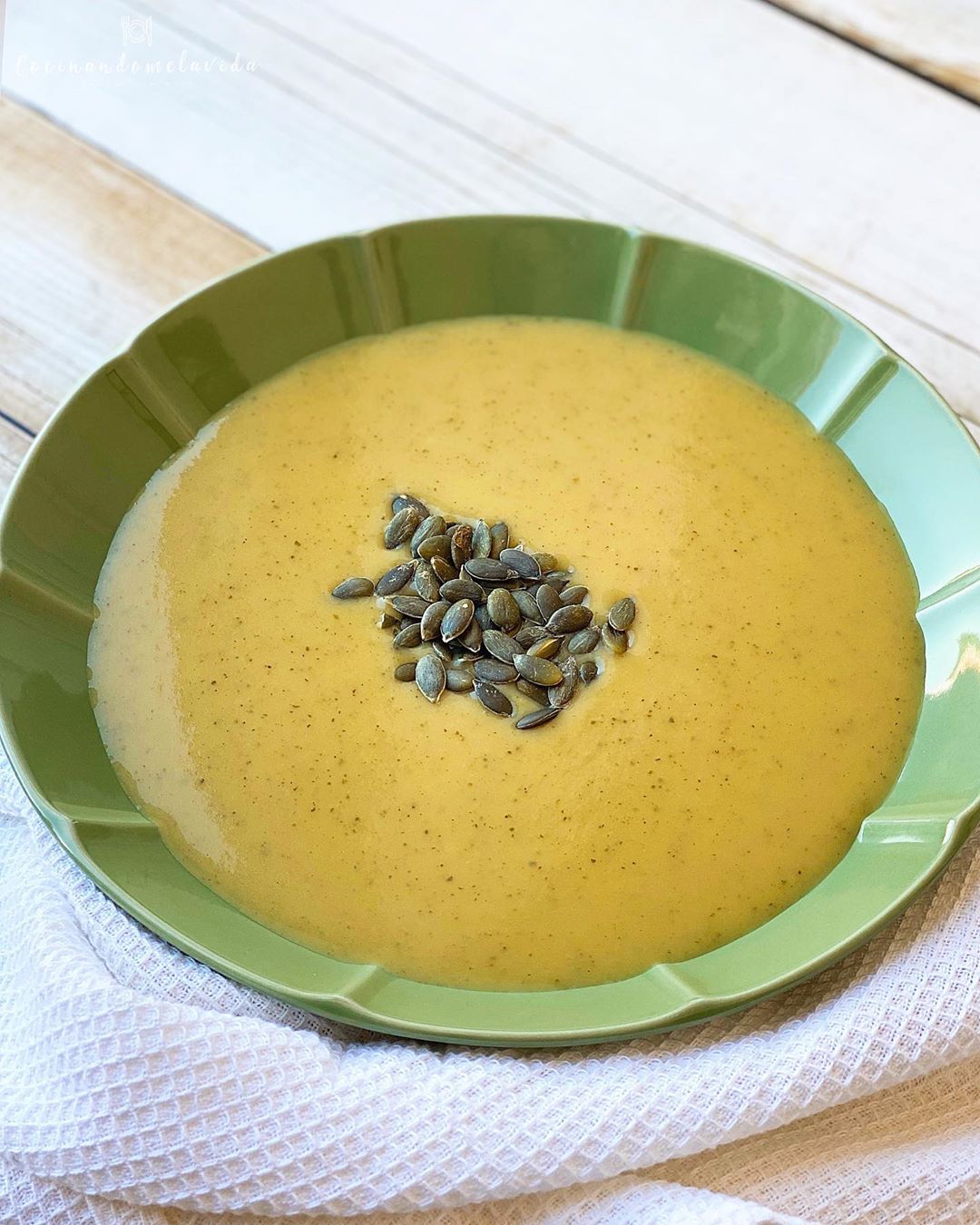 CREMA FRÍA DE CALABACÍN Y PUERROS CREMA FRÍA DE CALABACÍN Y PUERROS