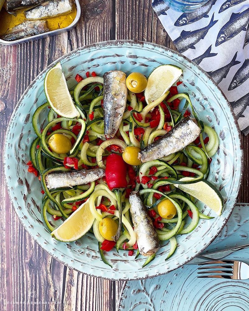 5 ENSALADAS DELICIOSAS PARA LA CENA ENSALADA DE PEPINO Y SARDINAS