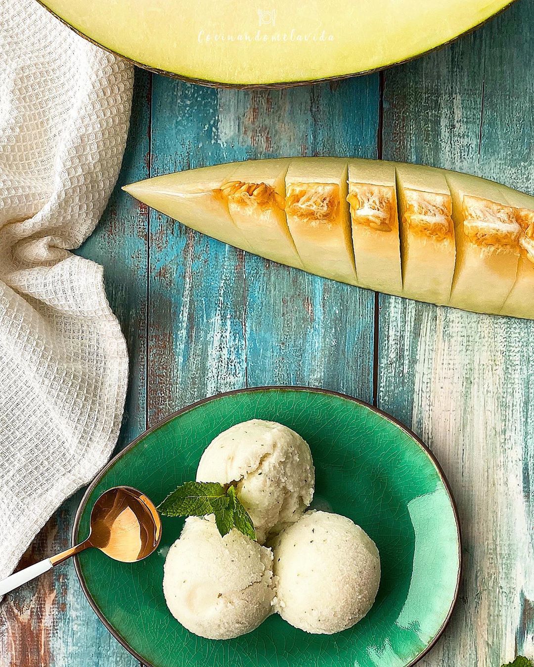 HELADO CREMOSO DE MELÓN HELADO CREMOSO DE MELÓN