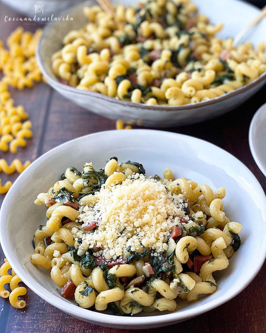 PASTA CON ESPINACAS Y JAMÓN PASTA CON ESPINACAS Y JAMÓN