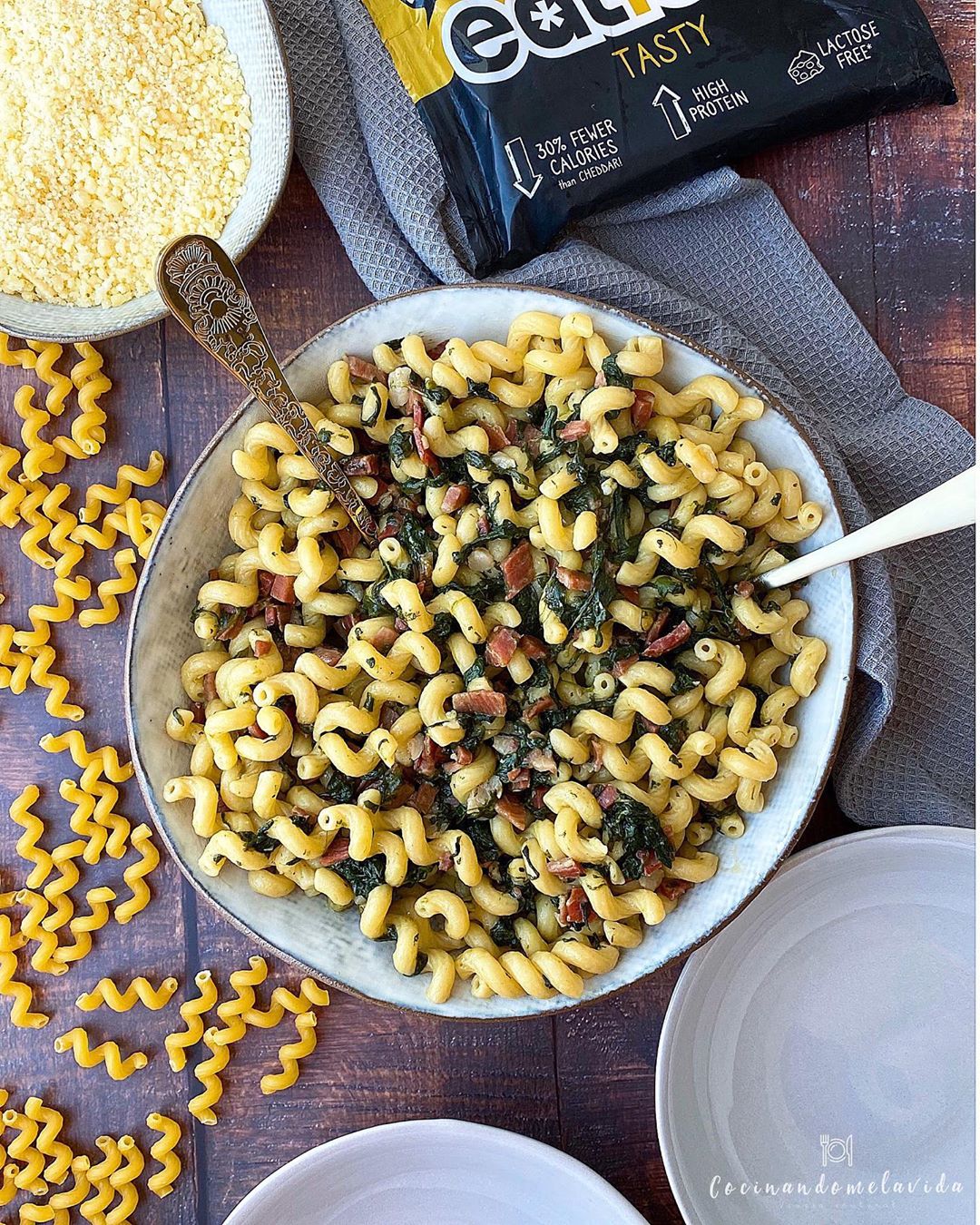 PASTA CON ESPINACAS Y JAMÓN PASTA CON ESPINACAS Y JAMÓN