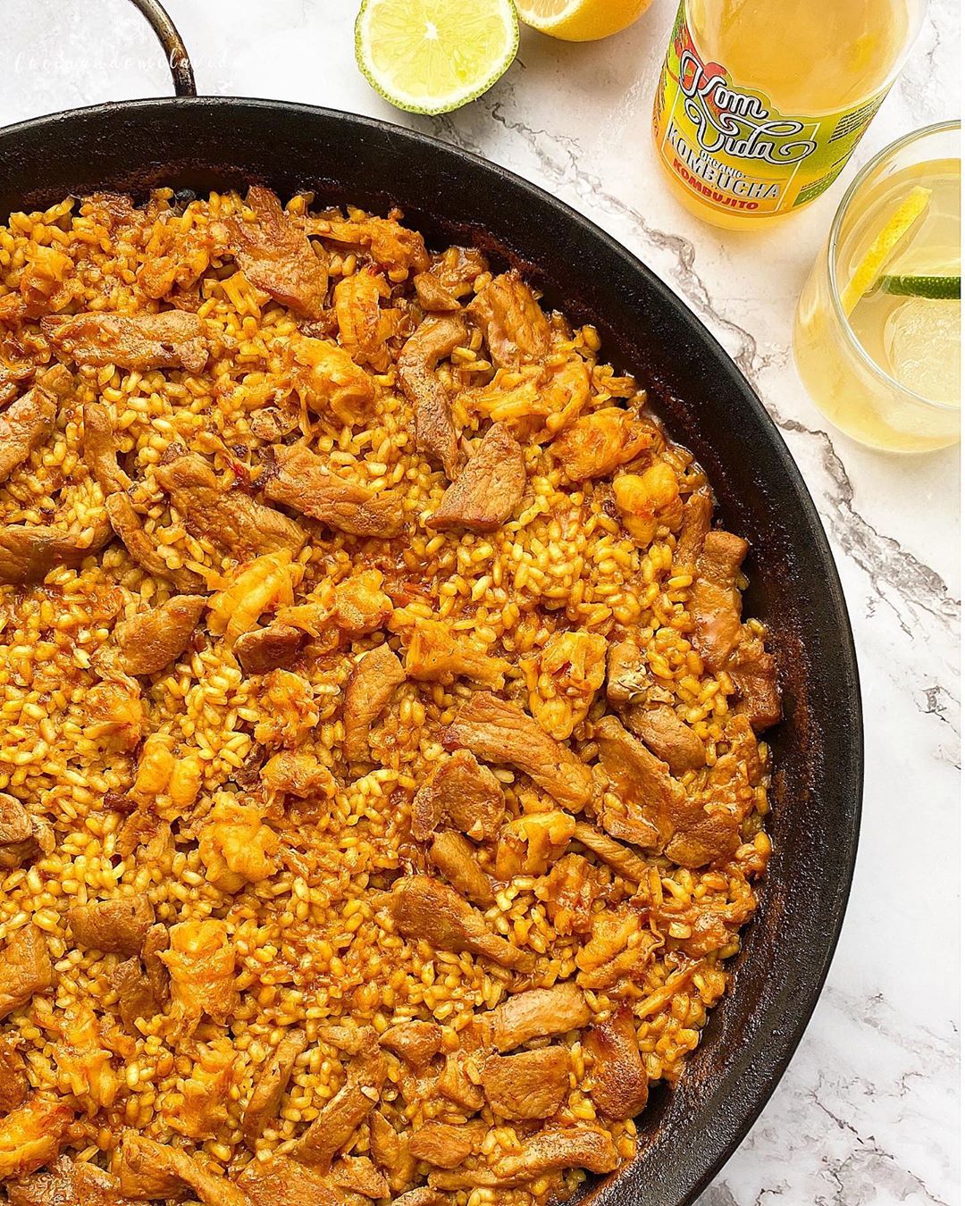 ARROZ CON LOMO DE CERDO Y GAMBONES ARROZ CON LOMO DE CERDO Y GAMBONES