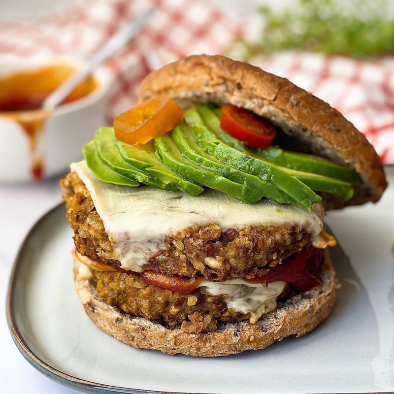 BURGERS DE LENTEJAS Y ARROZ CON KETCHUP CASERO