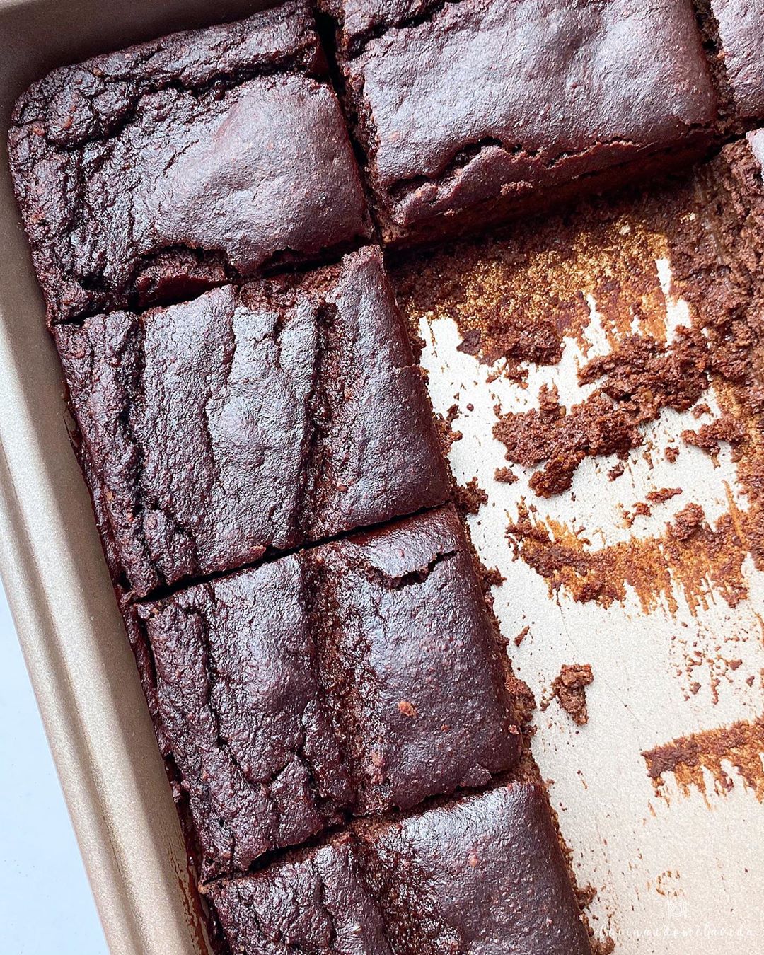 BROWNIE DE CALABAZA Y ALMENDRA CON SIROPE DE CHOCOLATE SALUDABLE