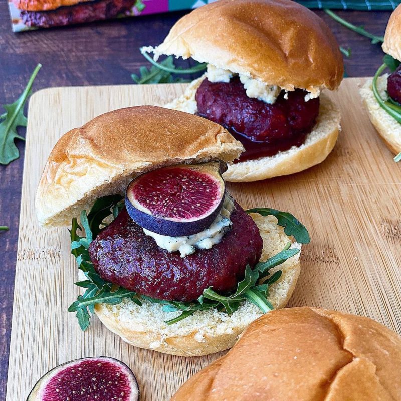 MINI BURGERS DE TERNERA, QUESO ROQUEFORT E HIGOS + SALSA BARBACOA