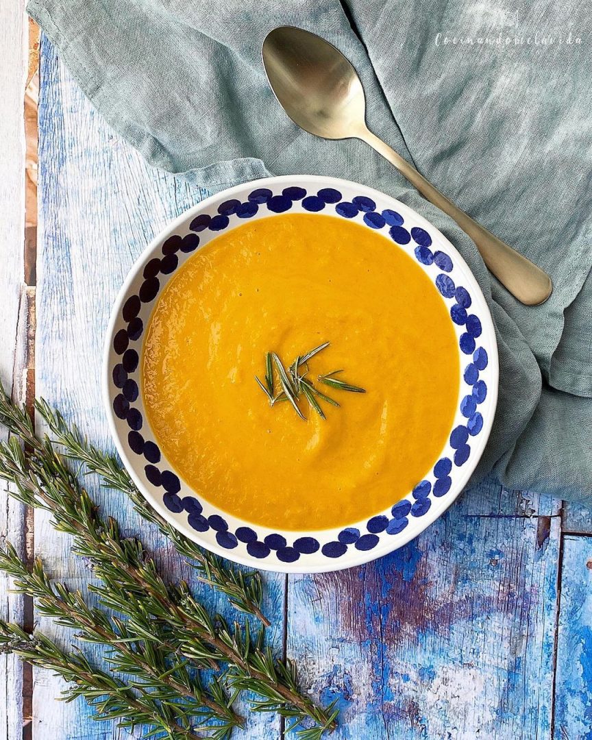 CREMA DE CALABAZA Y PERA CON QUESO DE CABRA