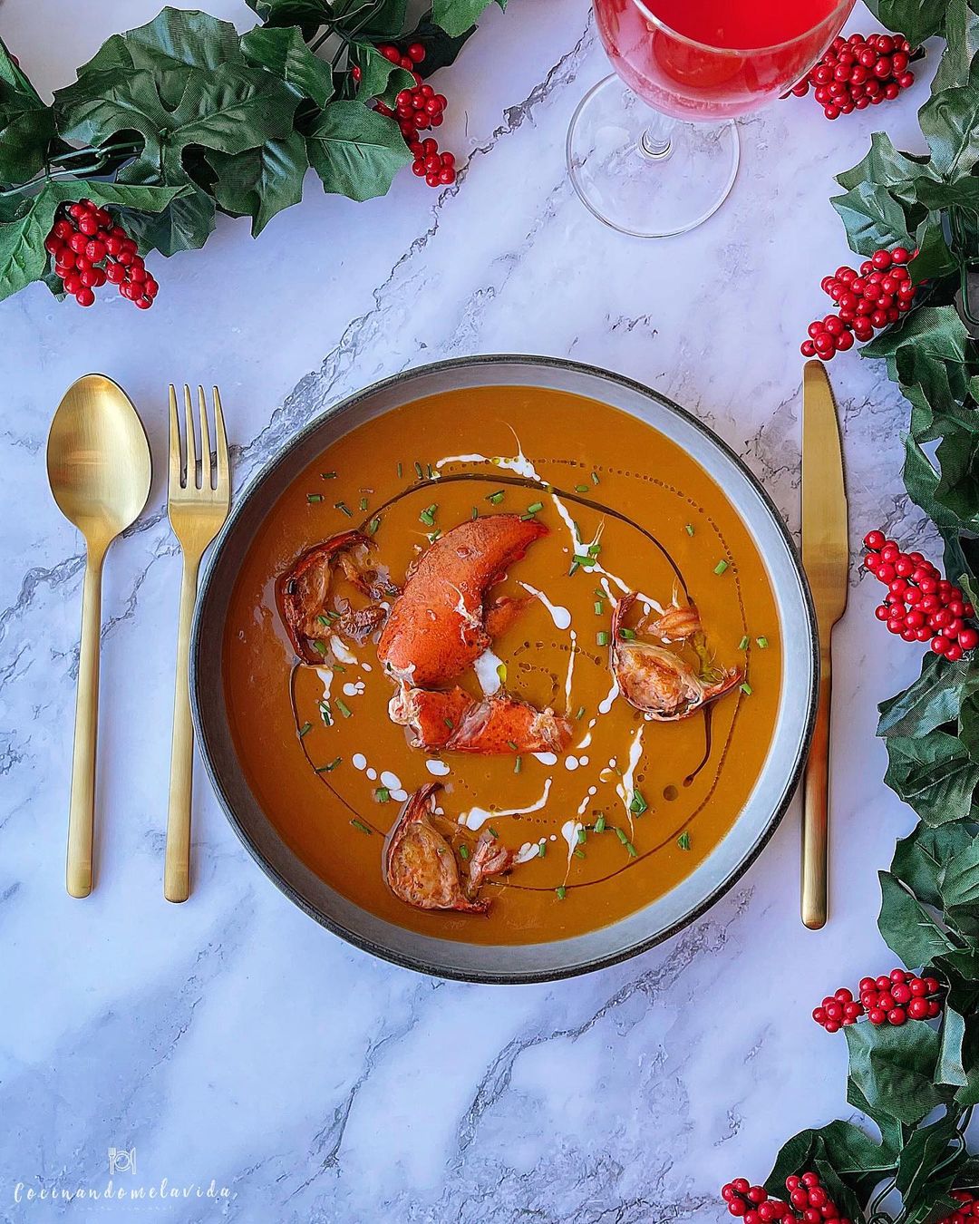 CREMA DE BOGAVANTE Y GAMBA ROJA
