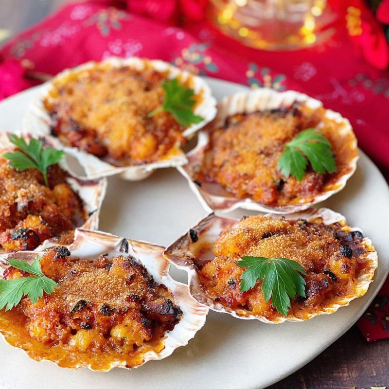 VIEIRAS RELLENAS CON GAMBONES