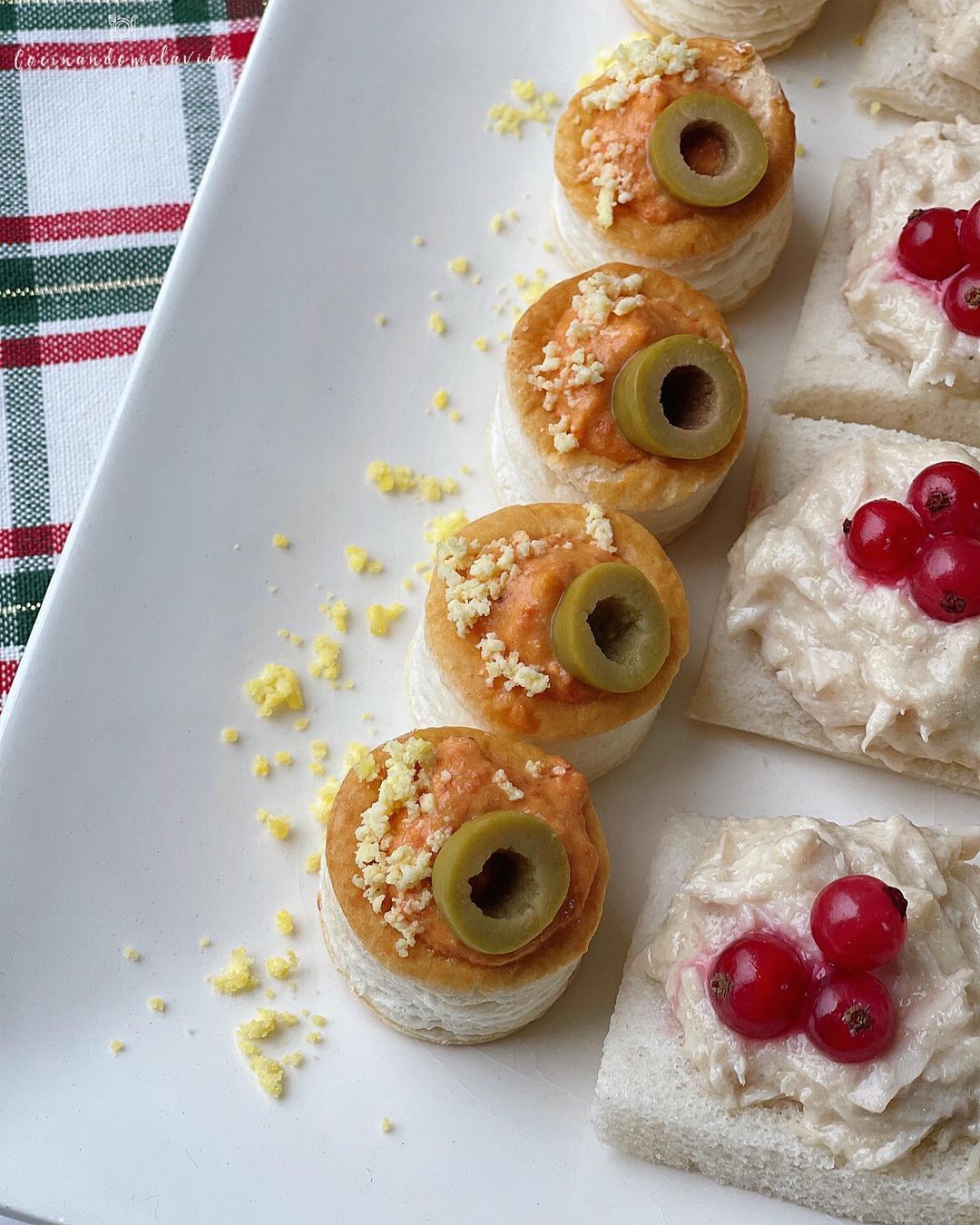 CANAPÉS DE NAVIDAD RÁPIDOS