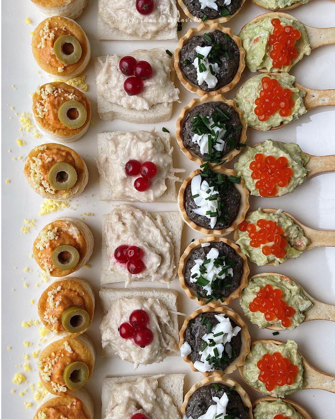 CANAPÉS DE NAVIDAD RÁPIDOS