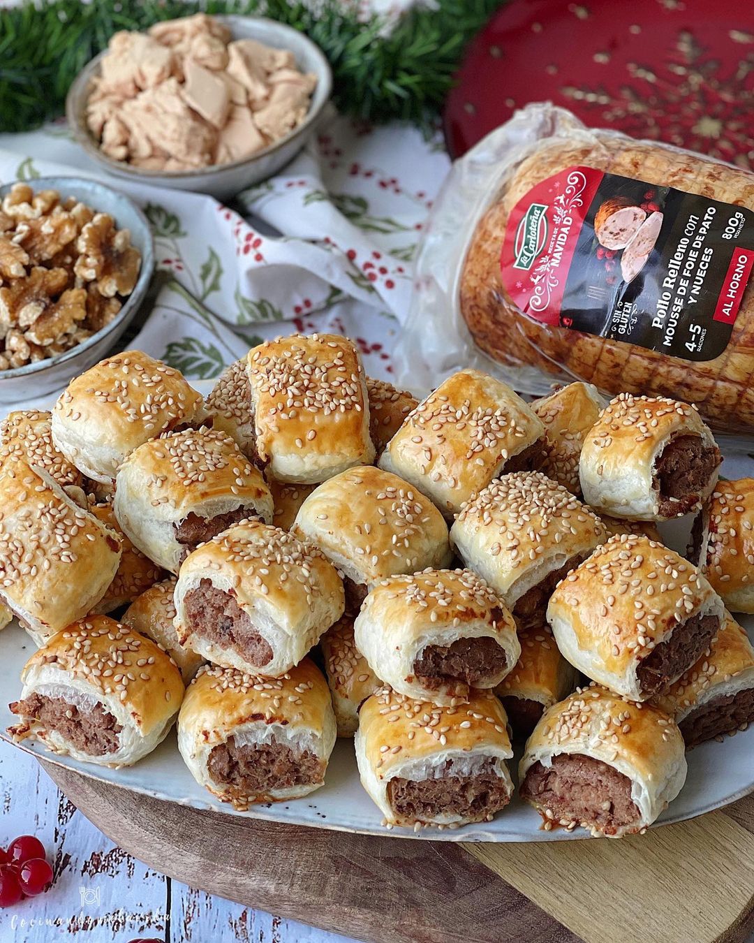 HOJALDRES DE POLLO RELLENO CON MOUSSE DE FOIE DE PATO Y NUECES