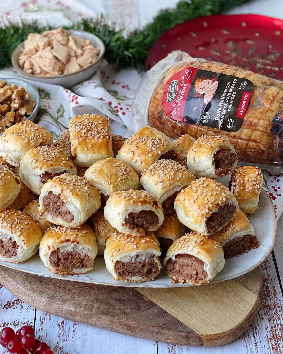 HOJALDRES DE POLLO RELLENO CON MOUSSE DE FOIE DE PATO Y NUECES