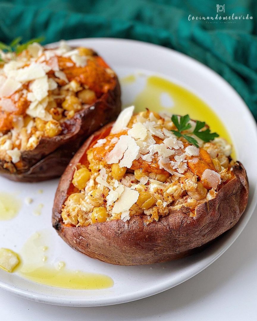 BONIATOS ASADOS RELLENOS DE GARBANZOS Y POLLO