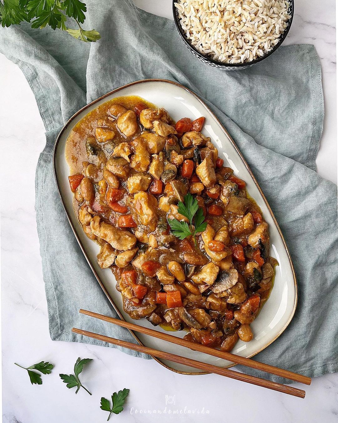 POLLO CON ALMENDRAS SALUDABLE