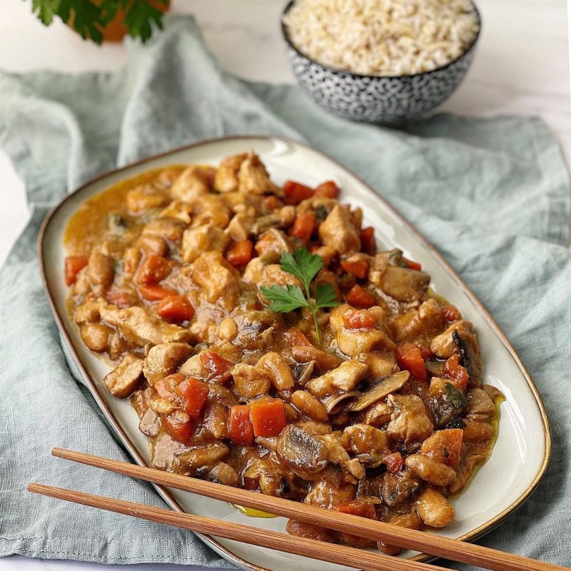 POLLO CON ALMENDRAS SALUDABLE