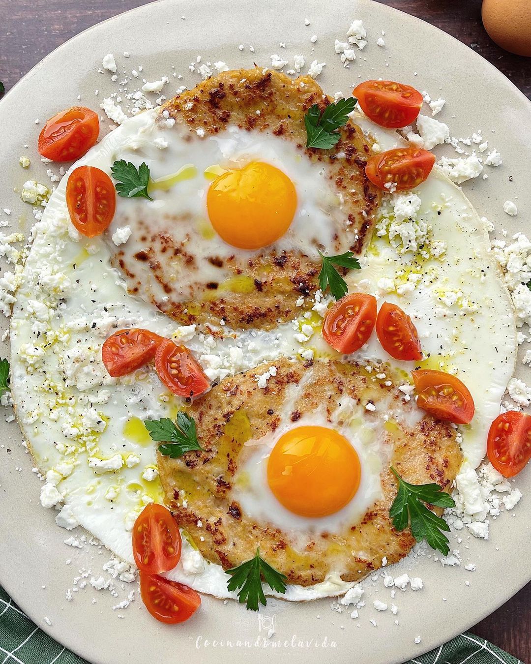 HUEVOBURGUESAS DE POLLO AL CURRY