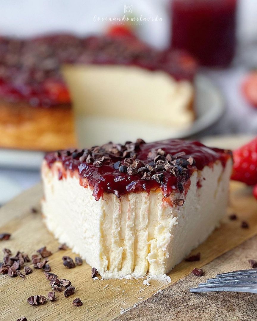 CHEESECAKE CON QUESO FETA Y MERMELADA CASERA EXPRESS