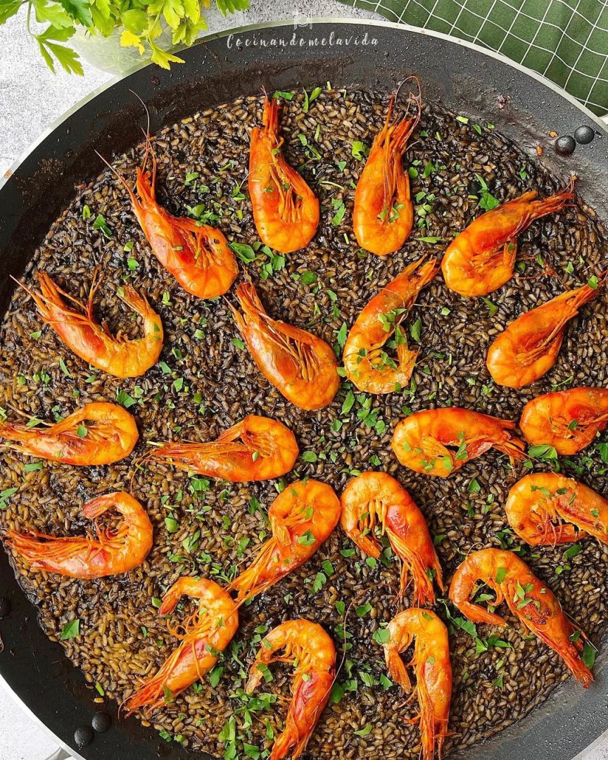 ARROZ NEGRO CON GAMBA ROJA