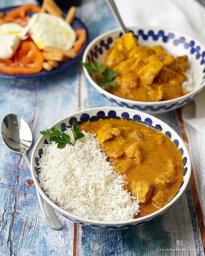 CURRY DE POLLO CON PIÑA Y ARROZ BASMATI