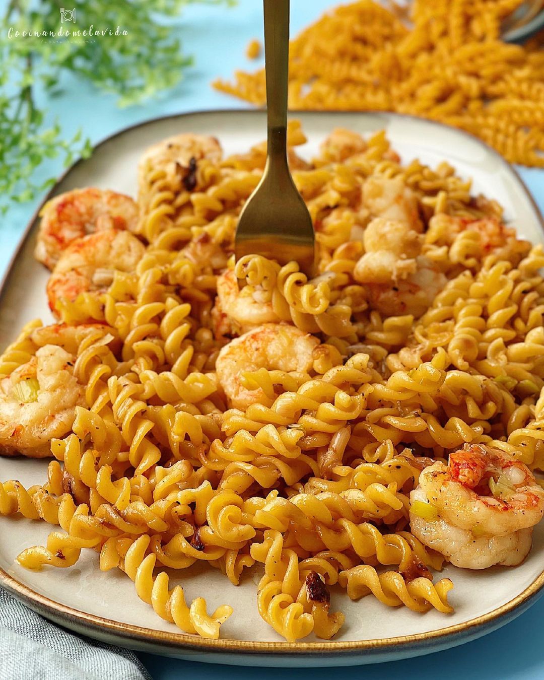 ESPIRALES DE GARBANZOS CON GAMBONES