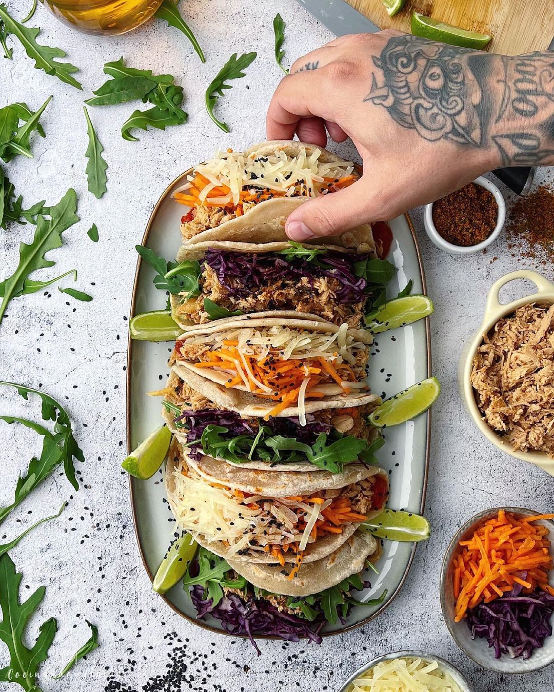 FALSOS TACOS DE PULLED POLLO THAI