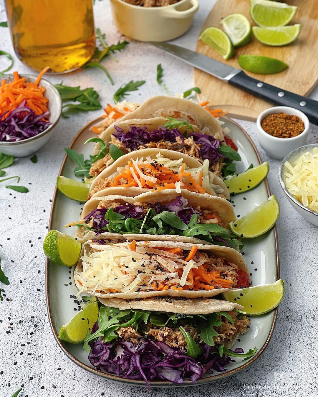 FALSOS TACOS DE PULLED POLLO THAI